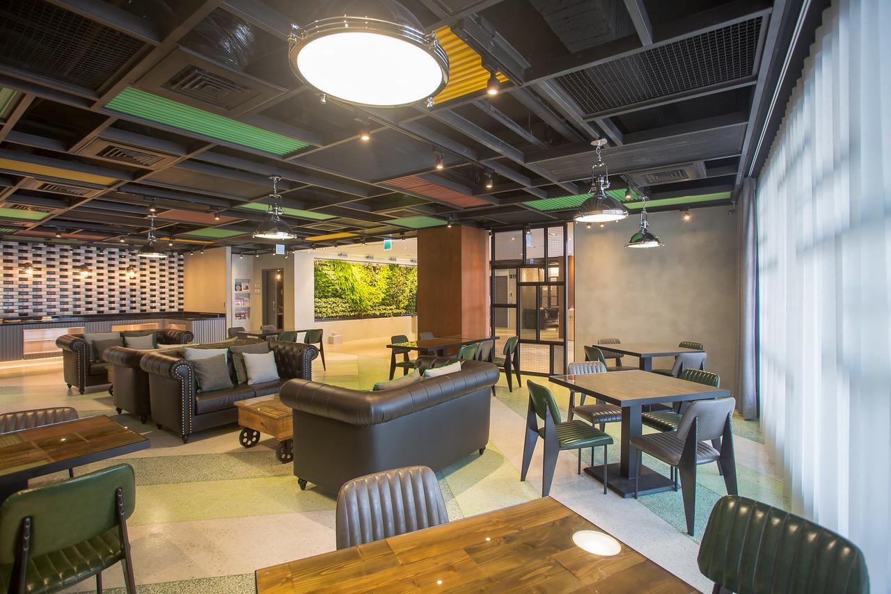 Green World Triple Beds Taipei Esterno foto